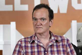 Miramax подала на Квентина Тарантино в суд из блокчейн-аукциона / фото: Kevork Djansezian / Getty Images Кинокомпания Miramax судится с Тарантино из-за фильма "Криминальное чтиво"