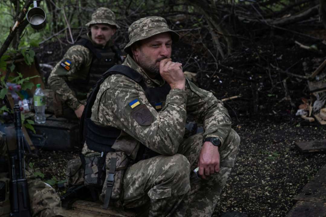 Наша армия системно уничтожает врага и выжигает его позиции/Фото: Getty Images