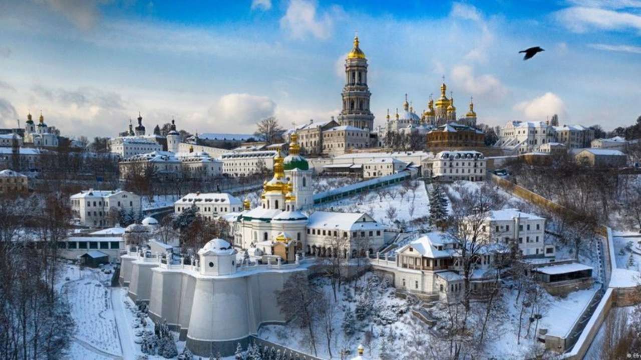 У Києво-Печерській Лаврі започатковують акцію на підтримку військовополонених та депортованих дітей/Фото: РІСУ У Києво-Печерській Лаврі започатковують акцію на підтримку військовополонених та депортованих дітей