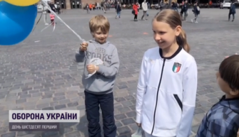 Девочка, которая спаслась от войны, пожертвовала свои сбережения ВСУ/Фото: скриншот Девочка, которая спаслась от войны, пожертвовала свои сбережения ВСУ/Фото: скриншот