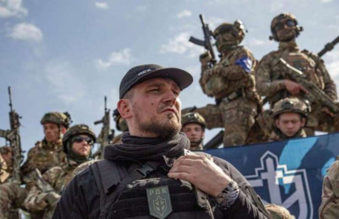 Фронт начинает рушиться - деморализованные и лишенные управления солдаты армии РФ просто оставляют свои позиции Фронт начинает рушиться - деморализованные и лишенные управления солдаты армии РФ просто оставляют свои позиции