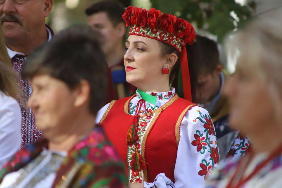 Женщина в вышиванке