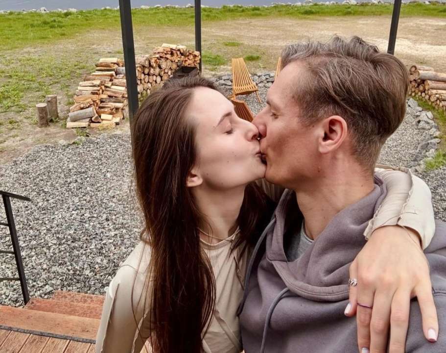 Спустя 10 лет, звезда сериала "Моя любимая Страшко", выходит замуж