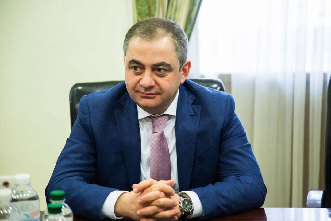 Першого заступника директора НАБУ Углаву звільнено з посади