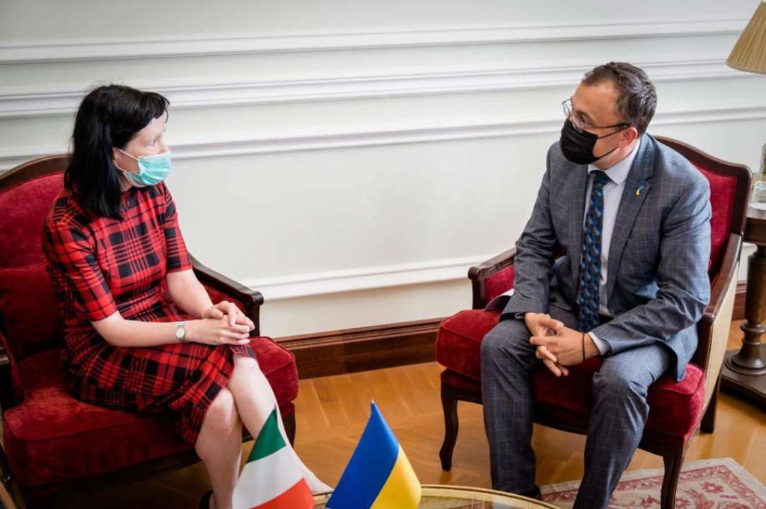 Україна