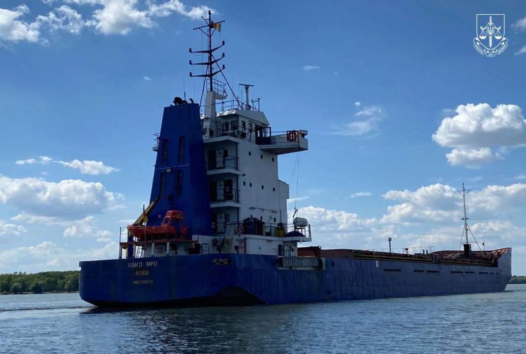 Повідомлено про підозру ще одному капітану, заарештованого в порту Рені судна Капітана заарештованого в Рені судна підозрюють у вивезенні агропродукції через окупований Крим