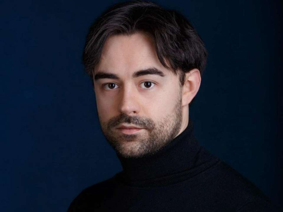 Владислав Нікітюк розповів, що поки не готовий йти на фронт / Фото: Instagram/niki_vlad Відомий український актор розповів, що поки ще не готовий пожертвувати кар'єрою та піти на фронт