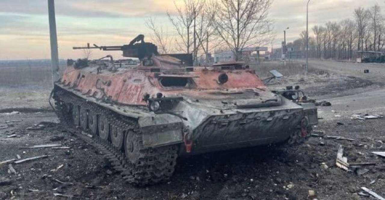Сэкономили 13 Javelin: под Киевом оккупанты вступили в бой между собой