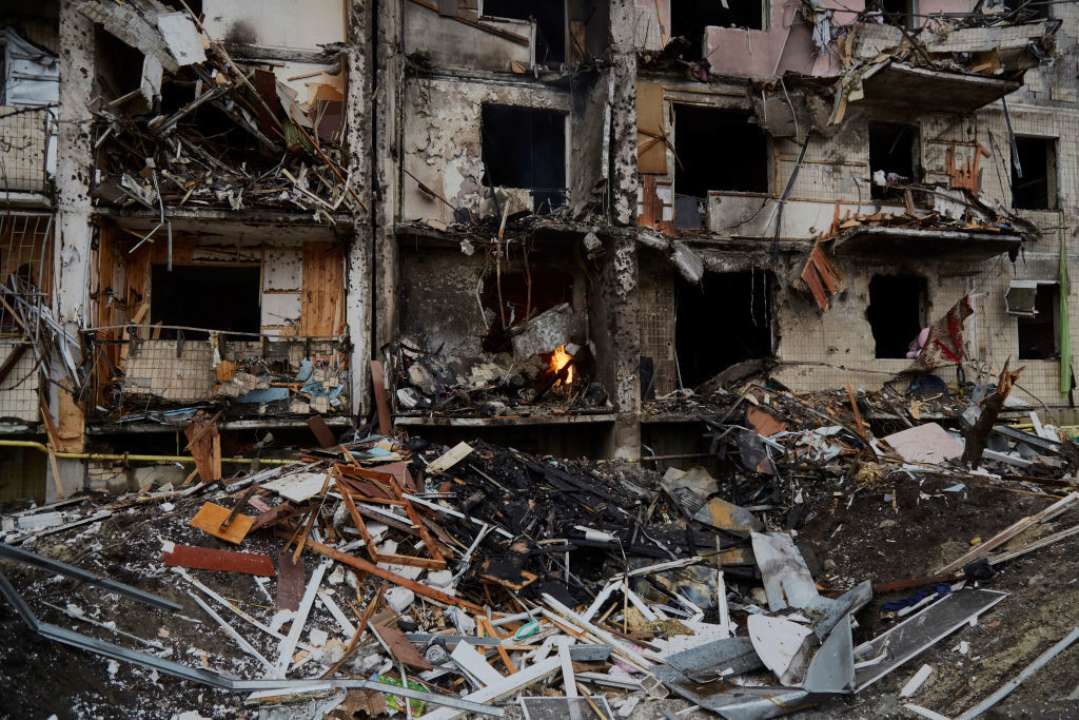 Більшість ракет окупантів потрапляють у цивільні об'єкти/Фото: Getty Images Обстріл