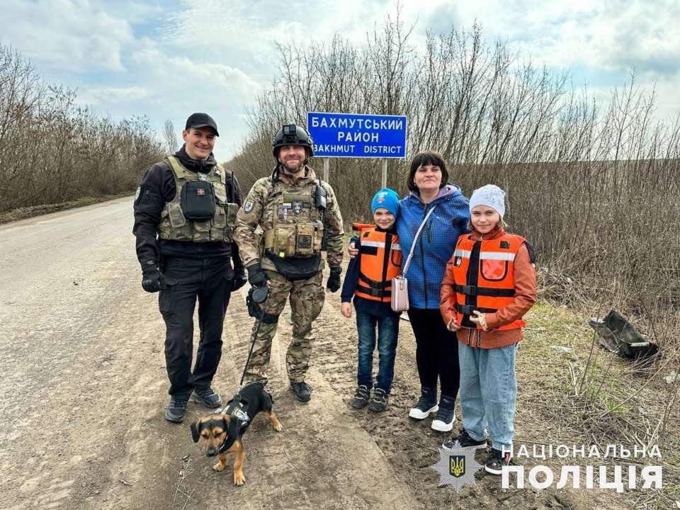 Эвакуация поможет вернуть этим детям детство