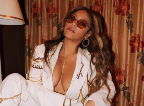 instagram.com/beyonce Бейонсе показала сногсшибательные формы в смелом наряде