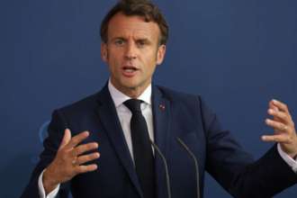 Макрон выступил за переговоры с рф, но с условием/Фото: Getty Images Макрон выступил за переговоры с рф, но с условием/Фото: Getty Images