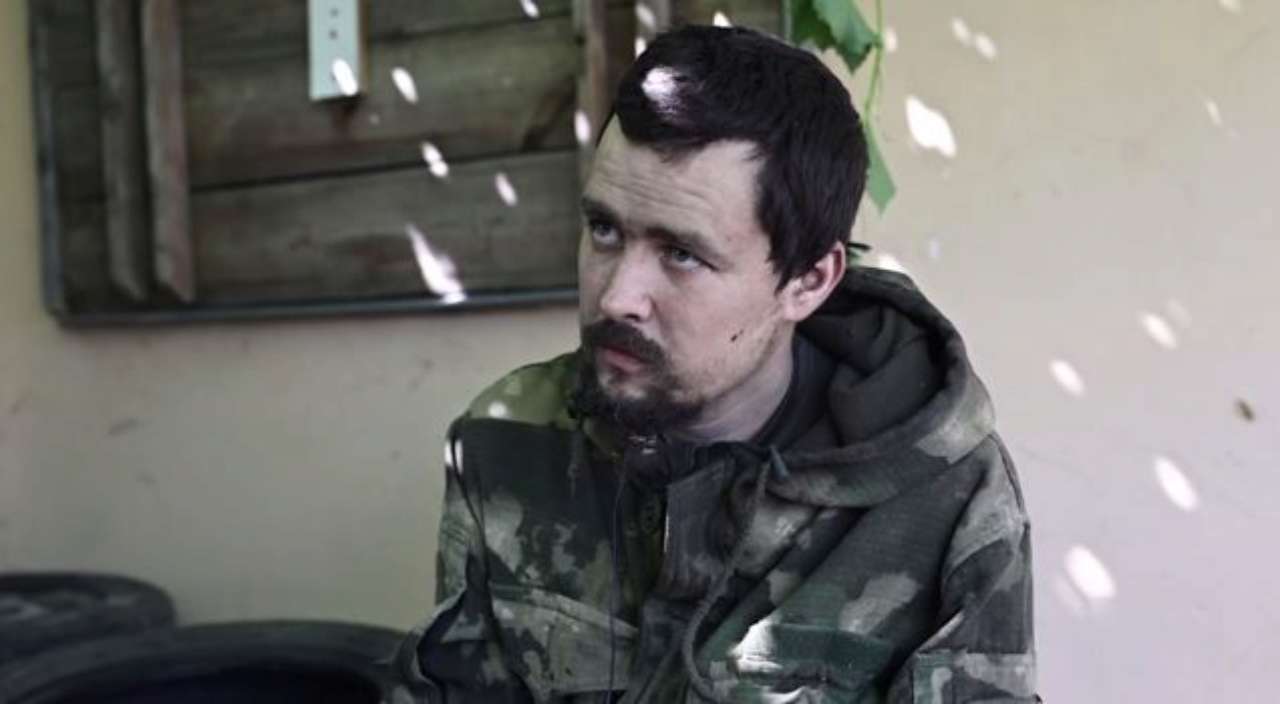Карпов Петр Михайлович. Ему 33 года. Он из Ростовской обл. Он рассказал о мобилизации, формальной подготовке в войсках России, о большом количестве потерь, а также об отношении к ним как к мясу Карпов Петр Михайлович. Ему 33 года. Он из Ростовской обл. Он рассказал о мобилизации, формальной подготовке в войсках России, о большом количестве потерь, а также об отношении к ним как к мясу
