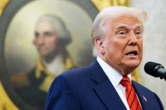 План Трампа по завершенню війни в Україні представлять 14-16 лютого/Фото: Andrew Harnik/Getty Images План Трампа по завершенню війни в Україні буде представлений наступного тижня — Bloomberg