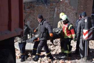 Во время ракетного удара по телевышке в Ровно погибли 9 человек, еще 9 ранены /Фото: rivne.media ГСЧС