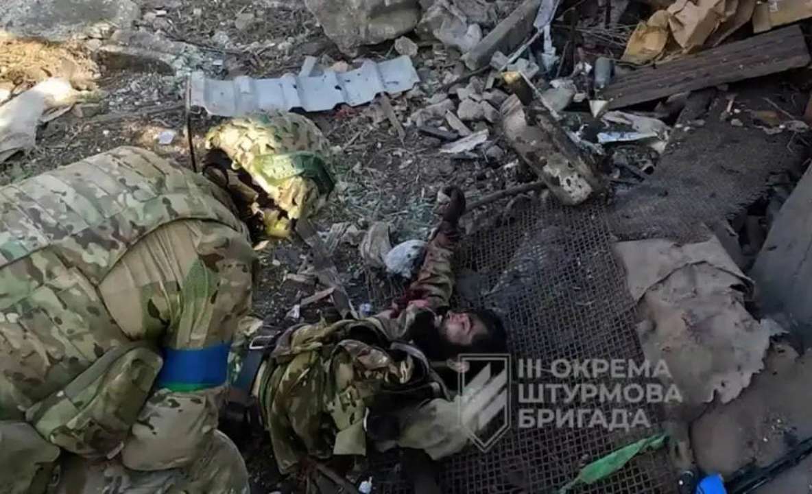 Вблизи Бахмута взяли в плен командира российского добробата/Фото: скриншот Вблизи Бахмута взяли в плен командира российского добробата "Алга". Видео