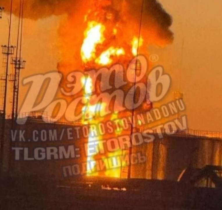 Дроны попали в резервуары с нефтью в ростовской области. Скриншот видео дроны атака ростов
