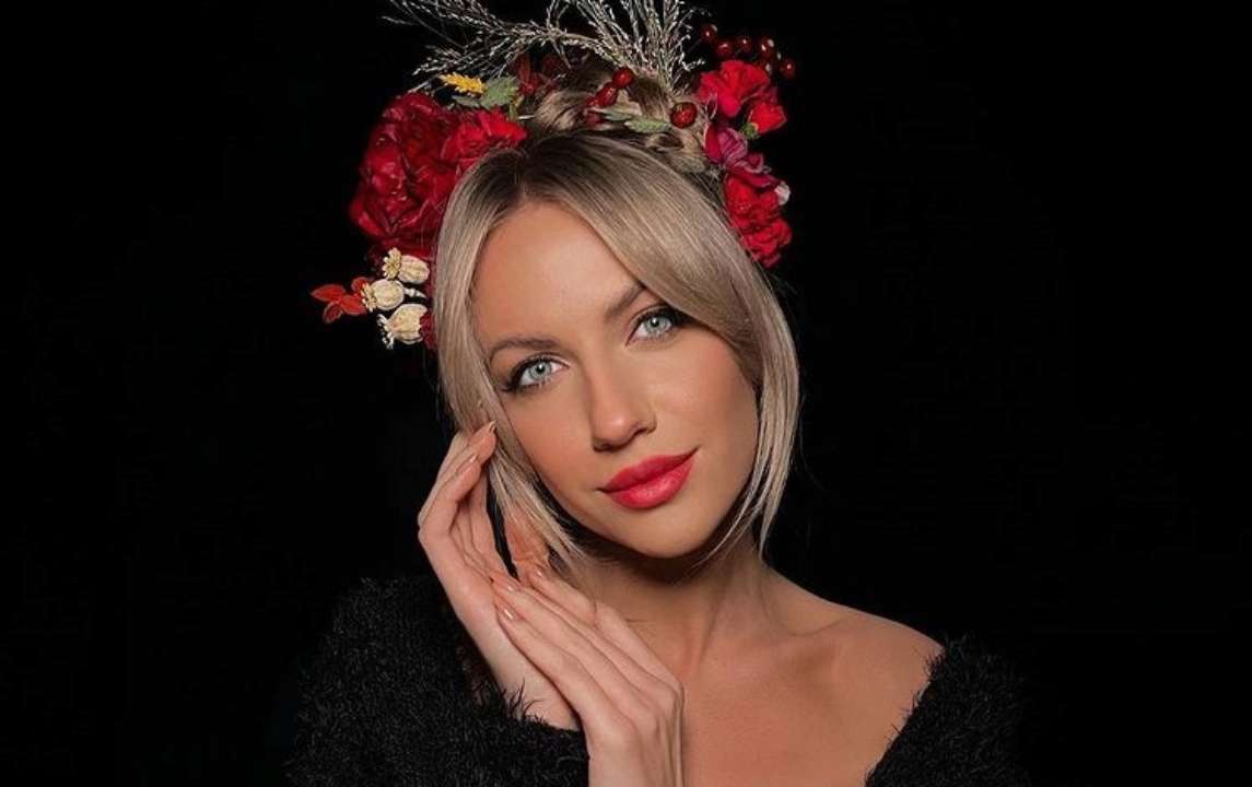 Леся Никитюк получила большой букет от поклонника/Фото: lesia_nikituk/instagram "Это точно не ты?": Леся Никитюк получила большой букет от поклонника и назвала возможные варианты