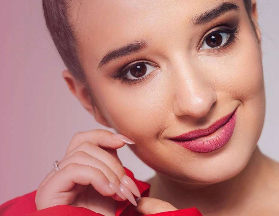 Фото: instagram.com/julia_lushchinska На межі: співачка Юлія Лущинська розповіла про жорстокість та порятунок