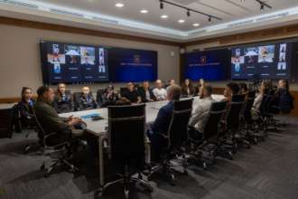 Андрій Єрмак зустрівся зі спортсменами напередодні Глобального саміту миру Андрій Єрмак зустрівся зі світовими зірками спорту напередодні Глобального саміту миру