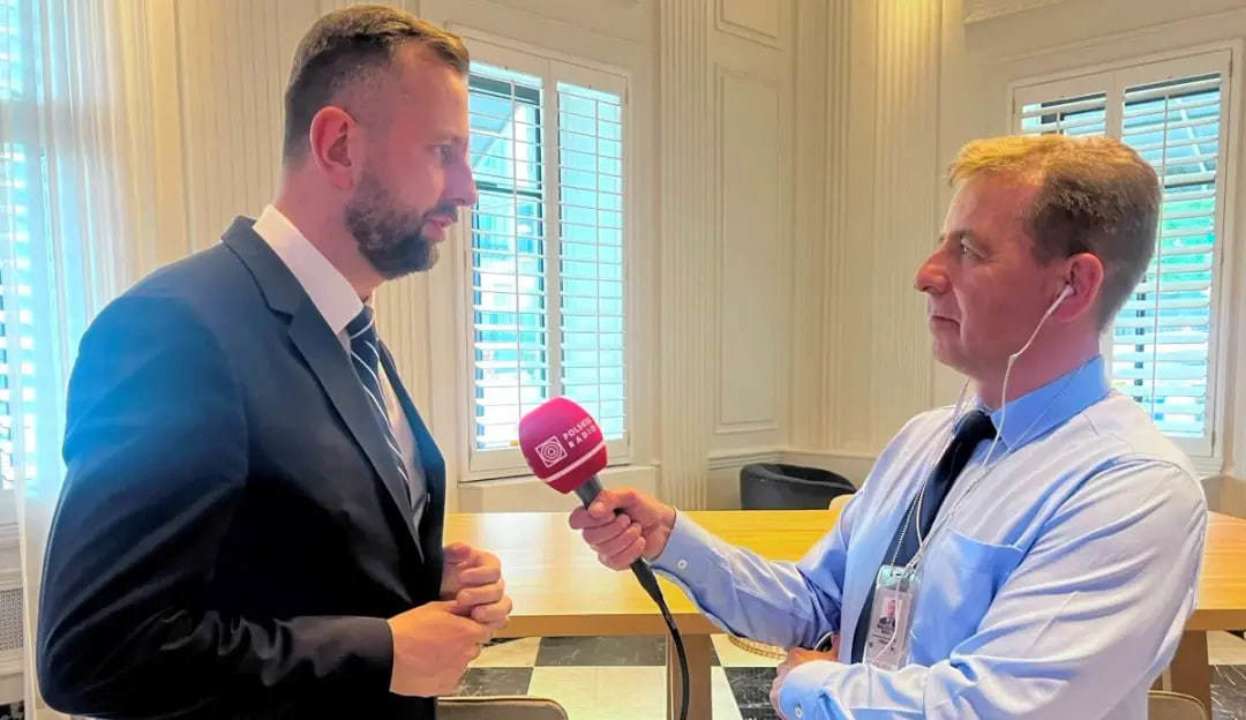 Польша не будет сбивать российские ракеты над Украиной без решения НАТО/Фото: polskieradio24 Польша не будет сбивать российские ракеты над Украиной без решения НАТО — министр