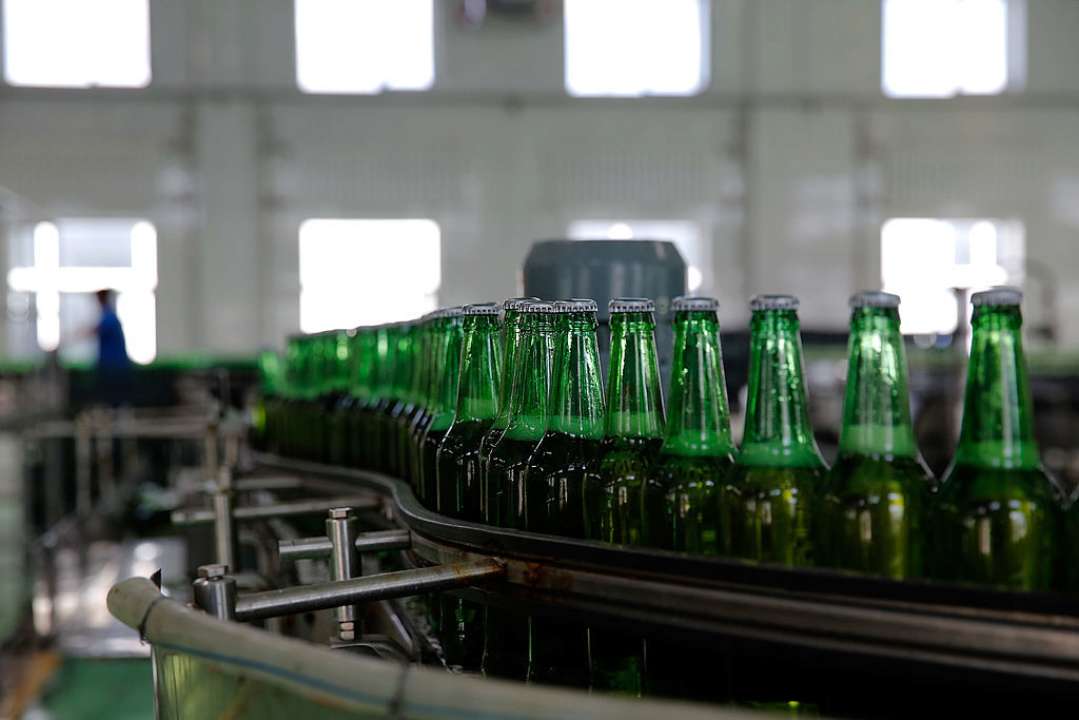 Виробник Bud та Corona передасть свої частки в рф туркам/Фото: Getty Images