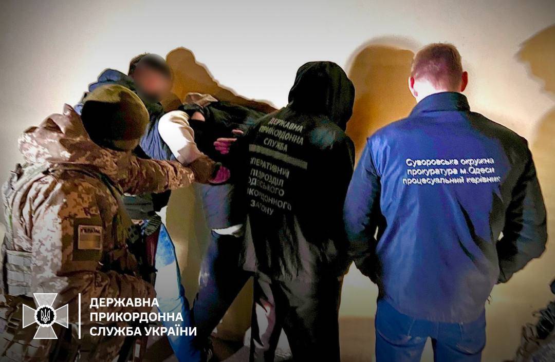 Прикордонники викрили канал торгівлі людьми/Фото: ДПСУ Прикордонники викрили канал торгівлі людьми/Фото: ДПСУ