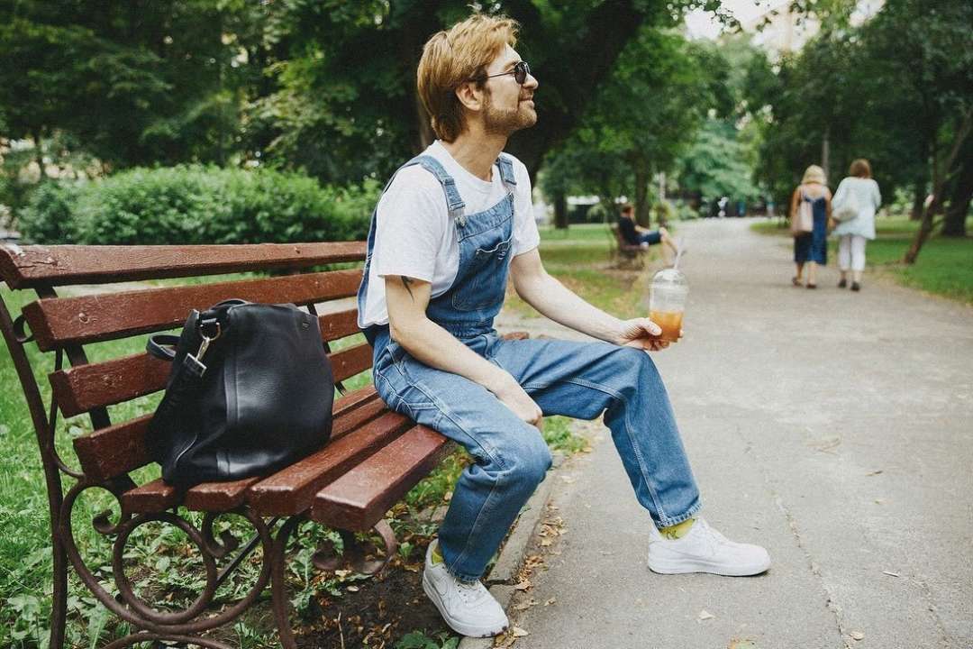 EL Кравчук / Фото: instagram.com/el.kravchuk EL Кравчук презентует летний хит "Голыми"