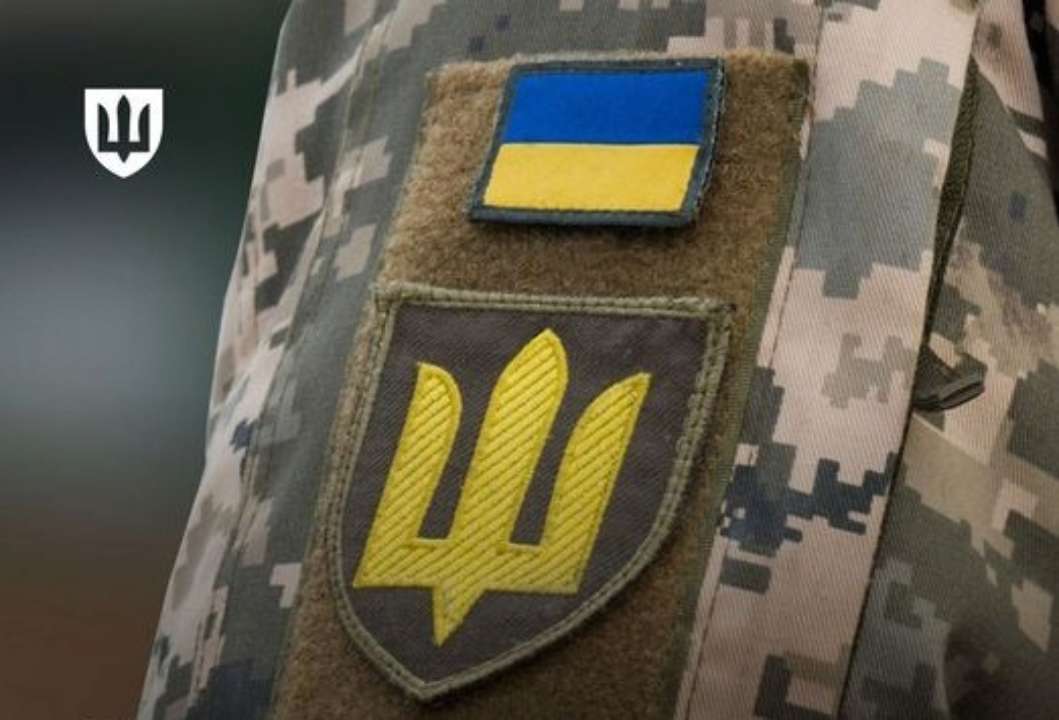 Новая должность позволит разграничить боевые обязанности военных и задачи, связанные с закупками/Фото: rustemumerov.ua Умеров: В воинских частях вводится новая должность - уполномоченный по закупкам