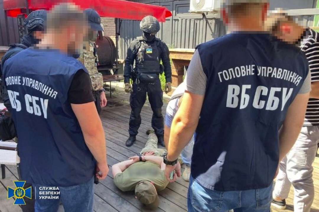 Представлялись сотрудниками Службы безопасности: СБУ разоблачило банду "оборотней" в Харькове