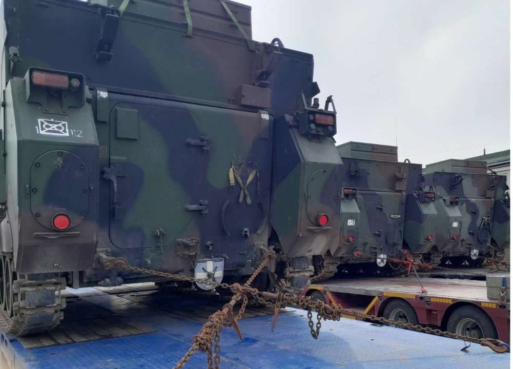 бронемашини M577