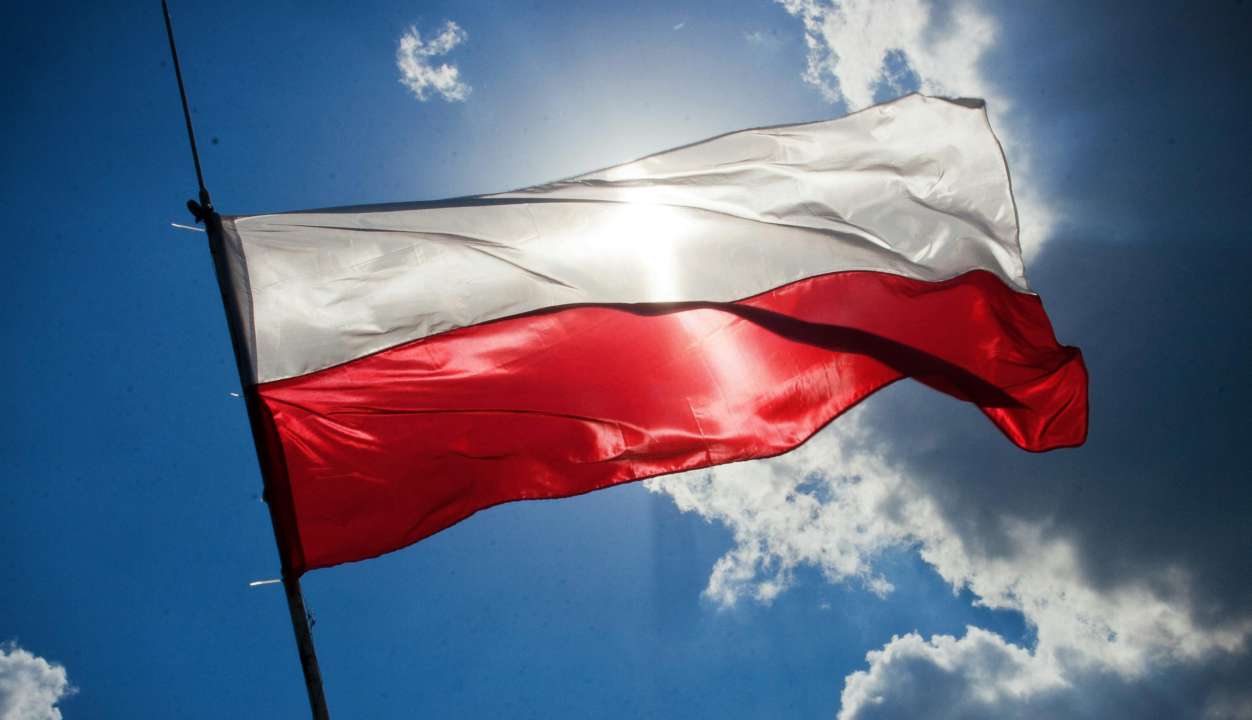 Флаг Польши/Фото: pexels Флаг Польши