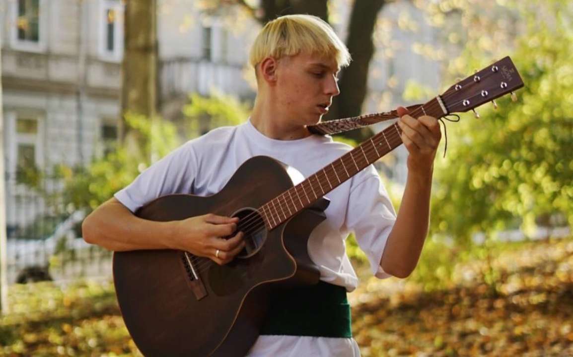 Участник группы NAZVA Павел Гоц стал в ряды ВСУ / Фото: instagram.com/pavlo_gots От музыкальной сцены к защите страны: участник группы NAZVA Павел Гоц стал в ряды ВСУ