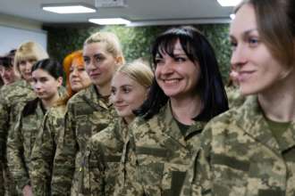 В армии начали выдавать женскую военную форму/Фото: Military Media Center В армии начали выдавать женскую военную форму/Фото: Military Media Center