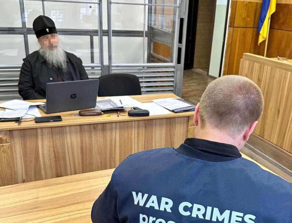 Суд заарештував митрополита Святогірської лаври без права виходу під заставу/Фото: Донецька обласна прокуратура Суд заарештував митрополита Святогірської лаври без права виходу під заставу/Фото: Донецька обласна прокуратура