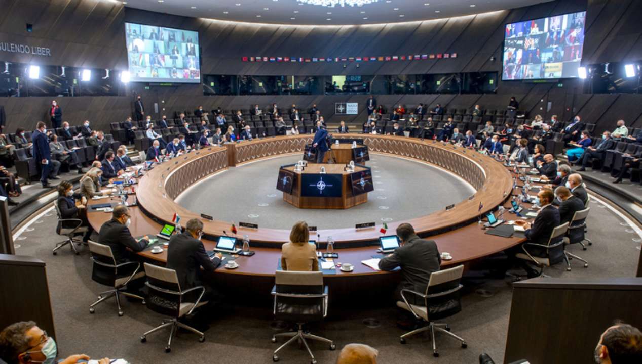 У Брюсселі завершилося засідання Ради РФ-НАТО/Фото: NATO Засідання