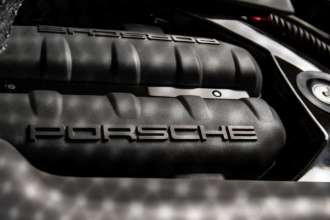 Самый экстремальных дорожный Porsche продали на аукционе за рекордные $2 млн/Фото: Bring a Trailer Porsche