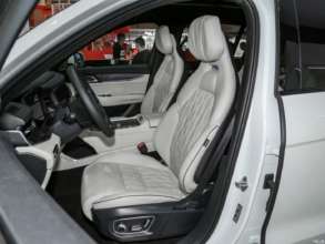 Volvo и Geely представили большой кроссовер с рекордно низким расходом топлива/Фото: Autohome Autohome