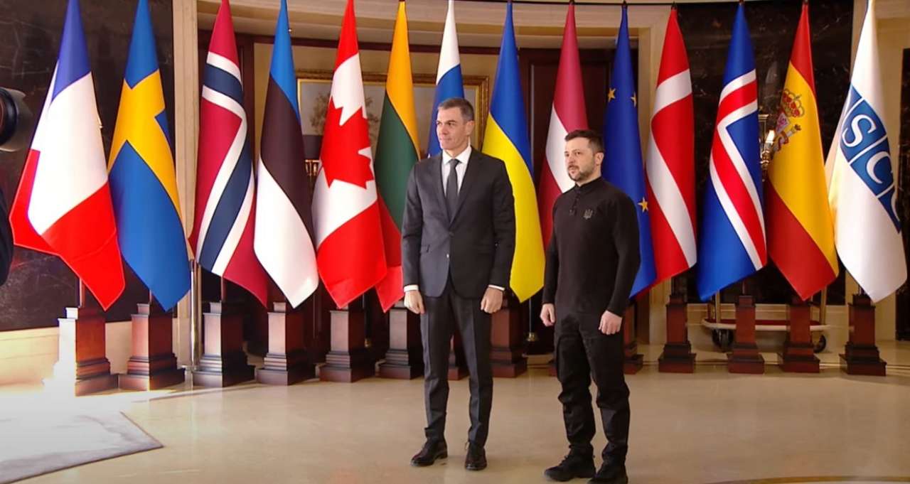 Стратегічною мішенню РФ є Європа, її спосіб життя та безпека. Україна вже має 28 двосторонніх безпекових угод з партнерами, на їх основі треба створити систему гарантій безпеки для миру в Україні і всій Європі Стратегічною мішенню РФ є Європа, її спосіб життя та безпека. Україна вже має 28 двосторонніх безпекових угод з партнерами, на їх основі треба створити систему гарантій безпеки для миру в Україні і всій Європі