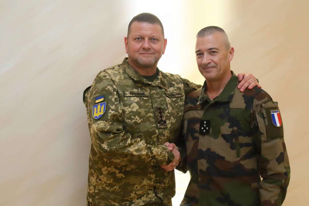 Залужный встретился с главой штаба вооруженных сил Франции, который впервые приехал в Украину/Фото: Главнокомандующий ВСУ/telegram Впервые в Украине: Залужный провел встречу с главой штаба вооруженных сил Франции