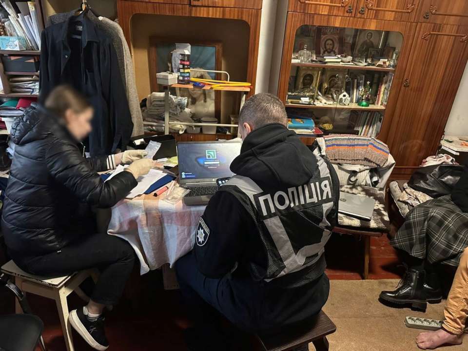 Установлено, что подозреваемый обманул около 20 военнослужащих Установлено, что подозреваемый обманул около 20 военнослужащих