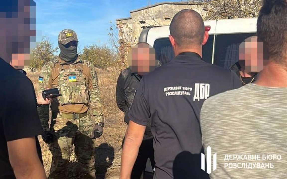 В Одесской области правоохранитель помогал ухилянтам выехать за границу/Фото: DBRgovua В Одесской области страж порядка помогал уклонистам выехать за границу