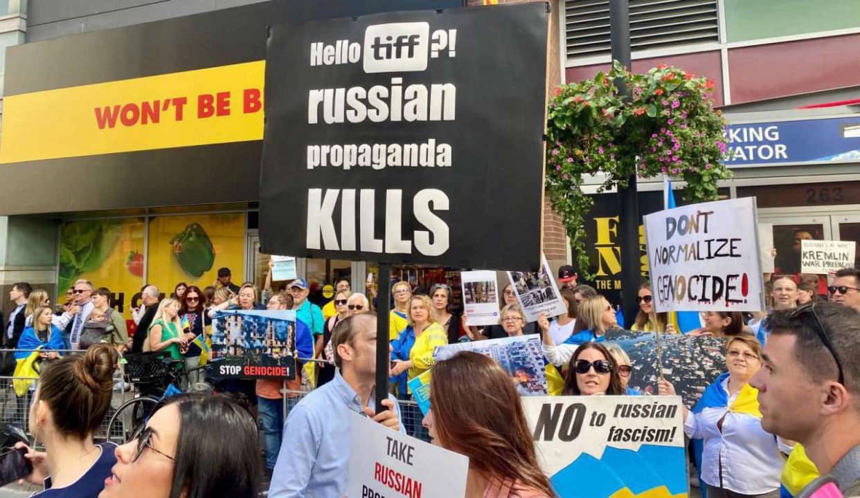 украинская община в Канаде продолжает адвокатировать запрет показа фильма / Фото: украинская община в Канаде продолжает адвокатировать запрет показа фильма / Фото: Верховная Рада Украины Канадский вещатель TVO прекратил транслировать пропагандистский фильм "русские на войне"