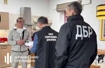 Депутат незаконно переправлял мужчин за границу. Фото: Офис Генрокурора нардеп водители подозрение