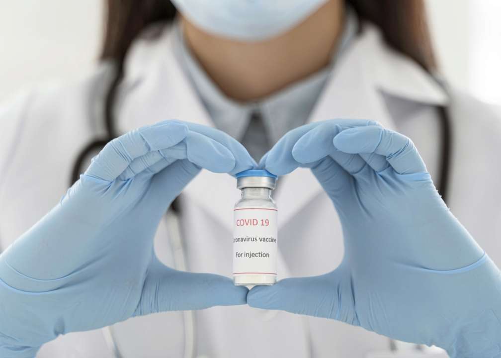 У ВООЗ схвалили використання вакцини AstraZeneca для старшої вікової групи