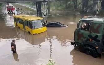Фото: скрін відео Маріуполь затопило водою