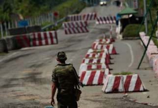 Росія стягує на кордон з Грузією БТР з військовими/Фото: Getty Images Грузія