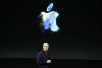 Apple першою у світі досягла вартості у $3 трильйони/Фото: Stephen Lam/Getty Images Apple стала першою в історії компанією, яка досягла вартості у $3 трильйони