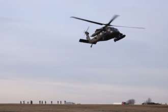 Польоти на "Азовсталь": Буданов вперше розповів про героїчні вертолітні місії ЗСУ/Фото: Getty Images Польоти на "Азовсталь": Буданов вперше розповів про героїчні вертолітні місії ЗСУ/Фото: Getty Images