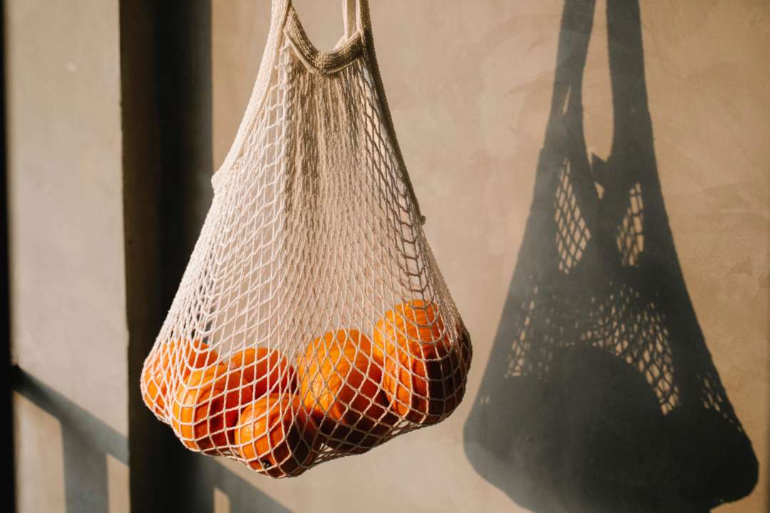 Батьківські методи: як навчитися заощаджувати на одязі та продуктах